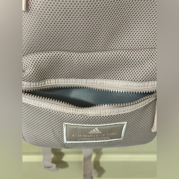 Adidas VFA Backpack - Picture 6 of 13